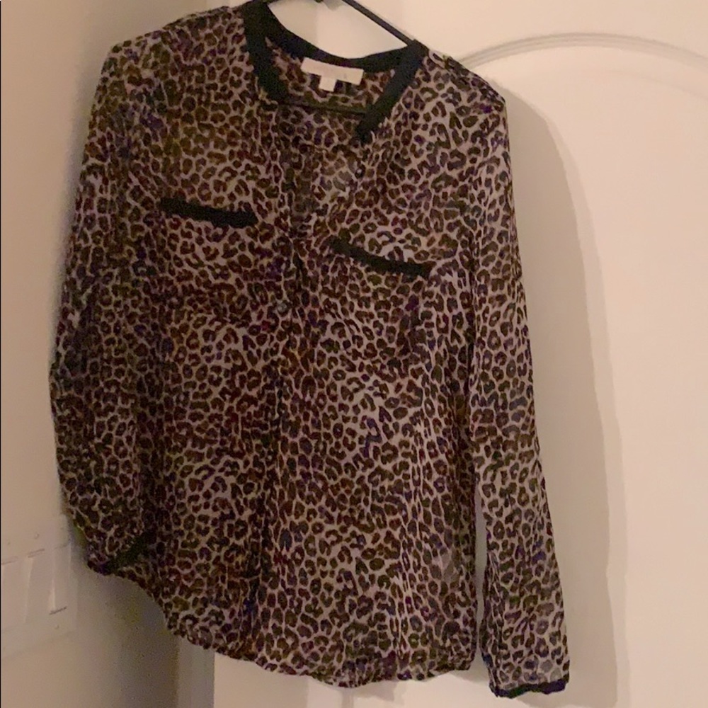 Beautiful leopard blouse size small - like new!